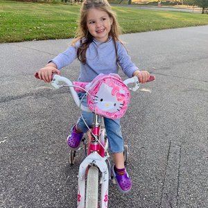 Meet your Posher, Nadia